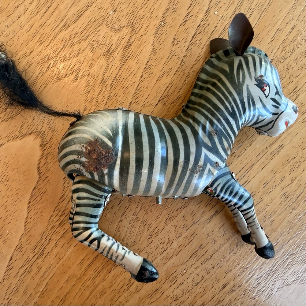 Vintage 1970s Jumping Zebra Tin Toy 5"x4" - Picture 3 of 5